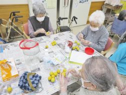 楽しい♪梅シロップ作り！｜長岡三古老人福祉会
