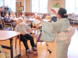 🌻毎月のボランティア様🌻｜長岡三古老人福祉会