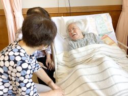 100歳のお誕生日｜長岡三古老人福祉会