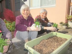 秋のふれあいの日｜長岡三古老人福祉会