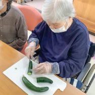 もみもみ…｜長岡三古老人福祉会