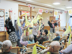 グループホームで敬老会を開催しました🌸｜長岡三古老人福祉会